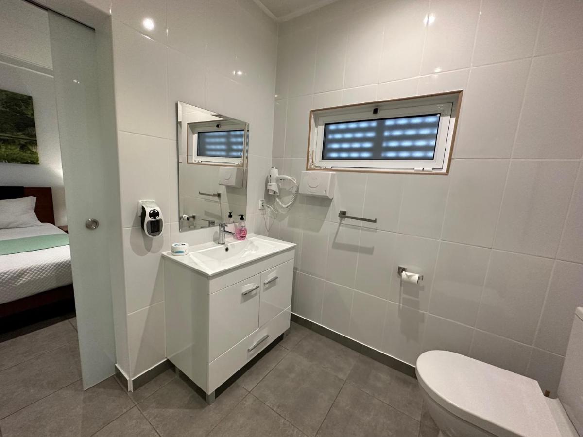 Paradise Apartments I سانتا كروز داس فلوريس المظهر الخارجي الصورة