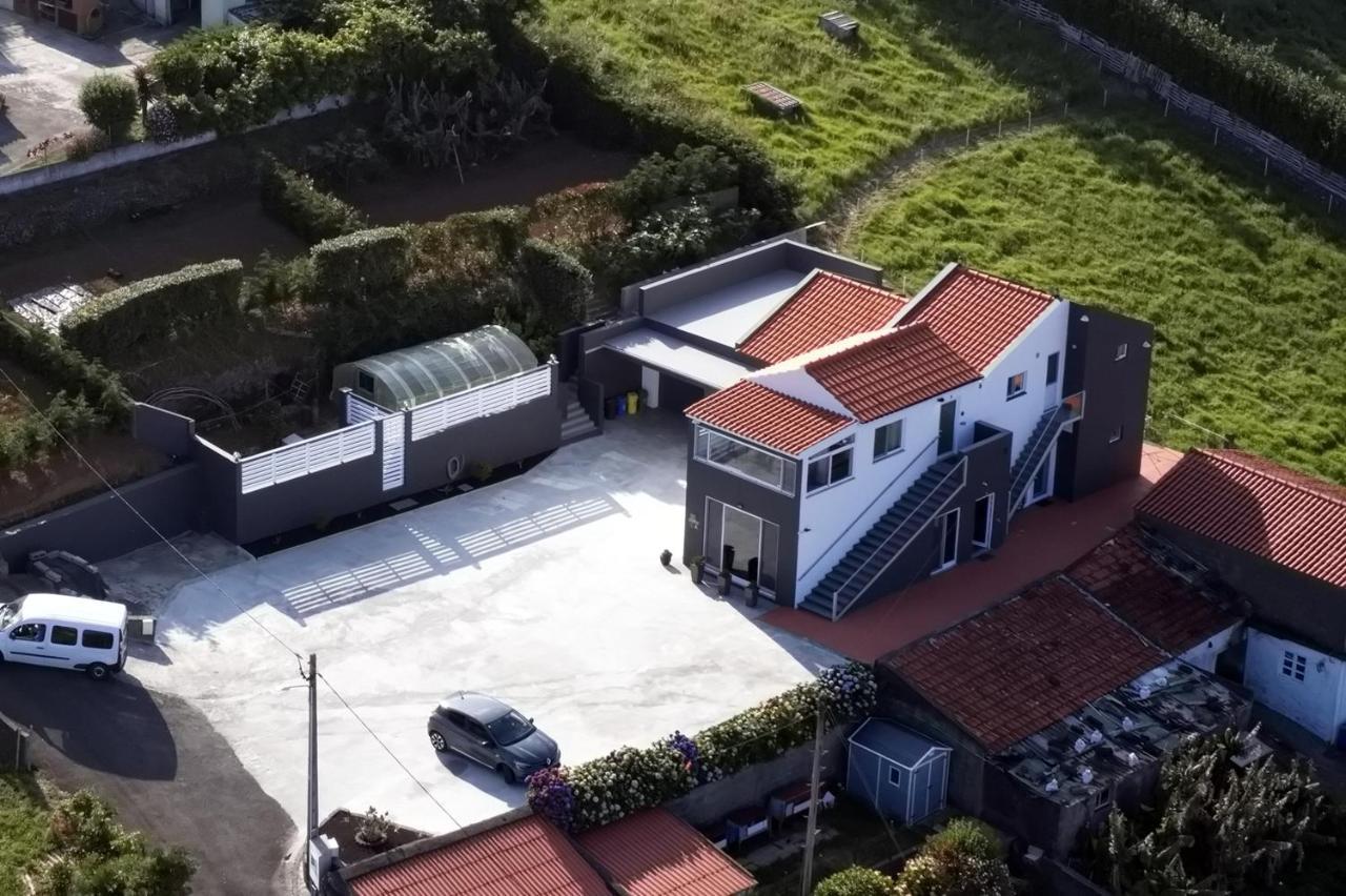 Paradise Apartments I سانتا كروز داس فلوريس المظهر الخارجي الصورة