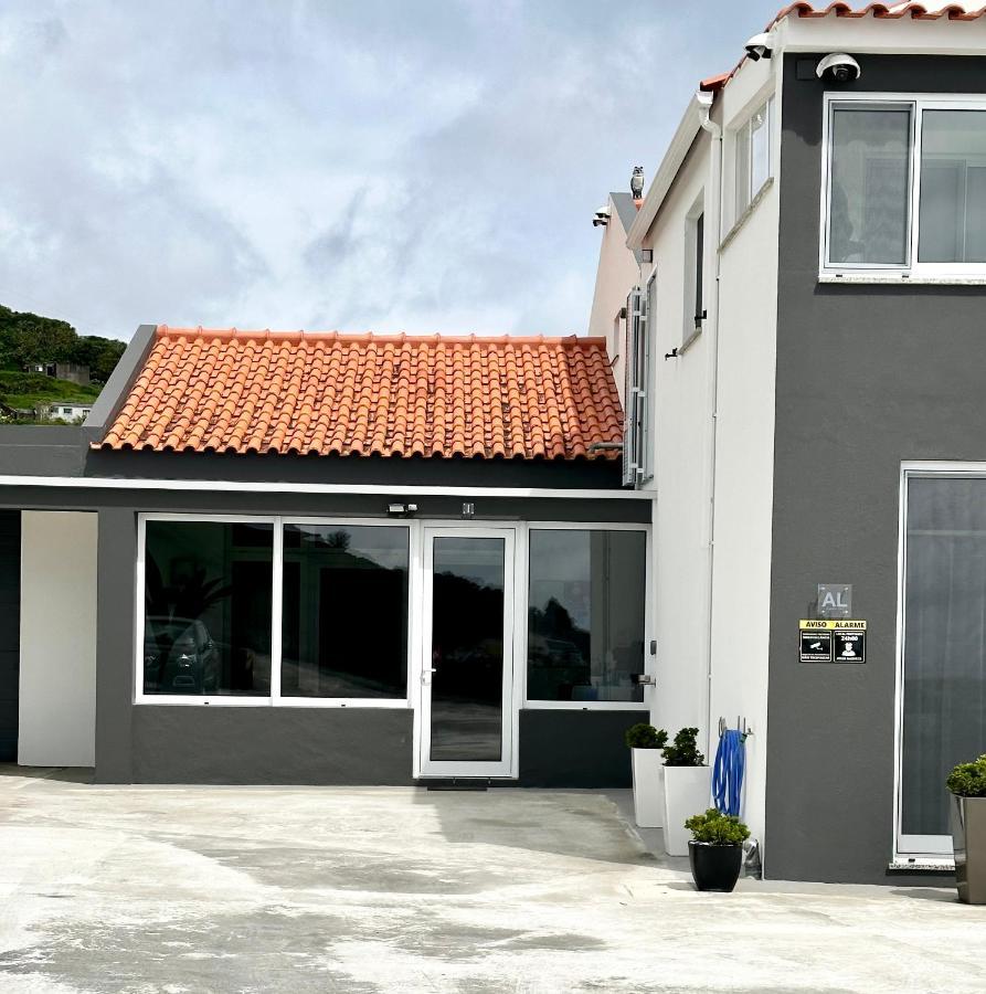 Paradise Apartments I سانتا كروز داس فلوريس المظهر الخارجي الصورة