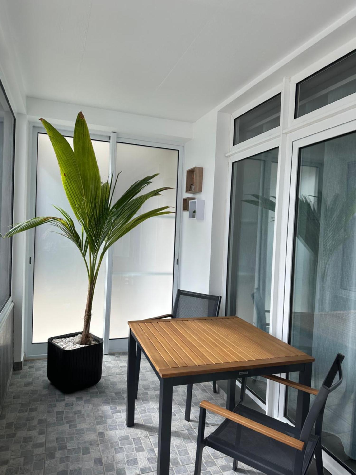 Paradise Apartments I سانتا كروز داس فلوريس المظهر الخارجي الصورة