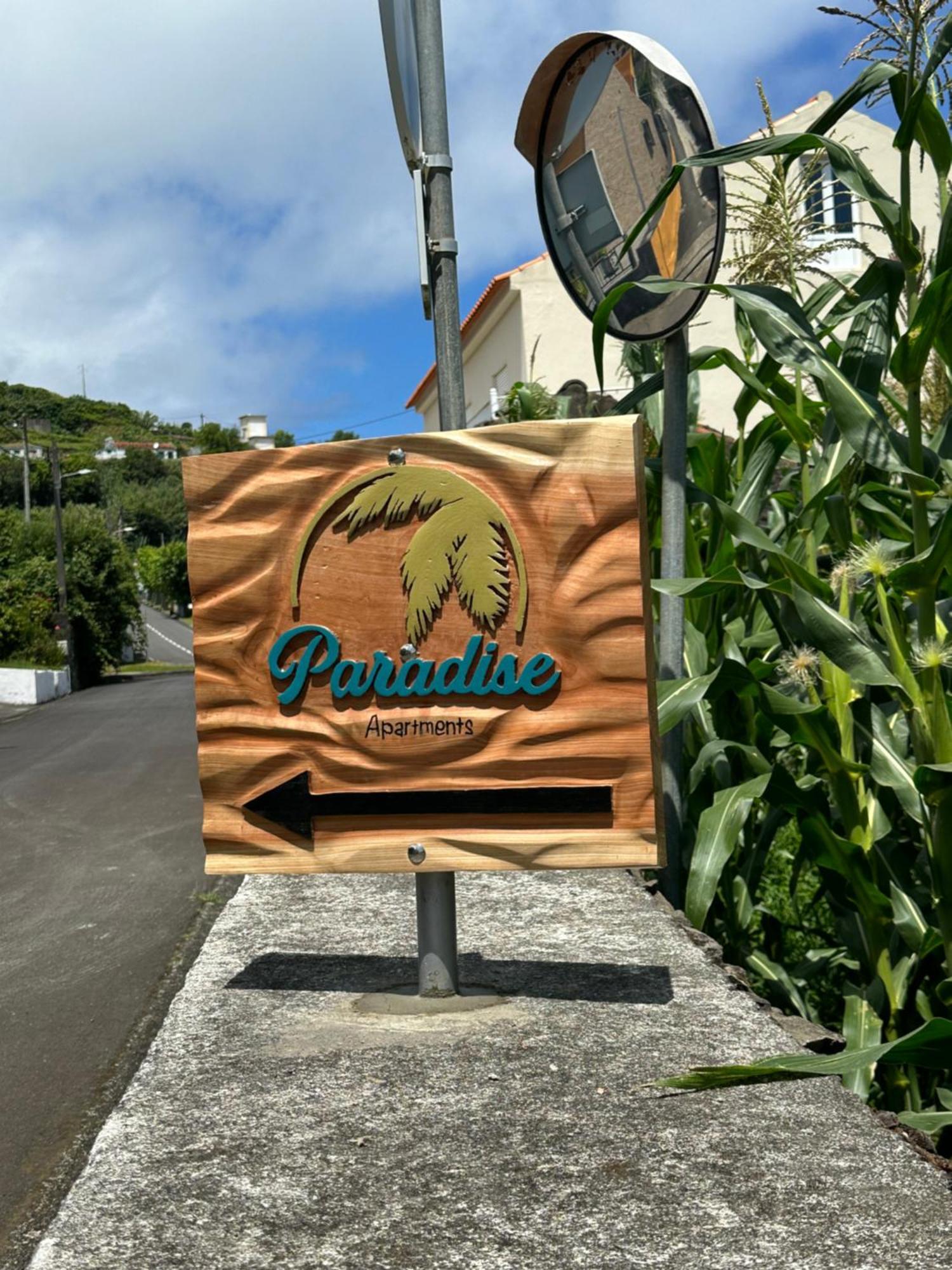 Paradise Apartments I سانتا كروز داس فلوريس المظهر الخارجي الصورة